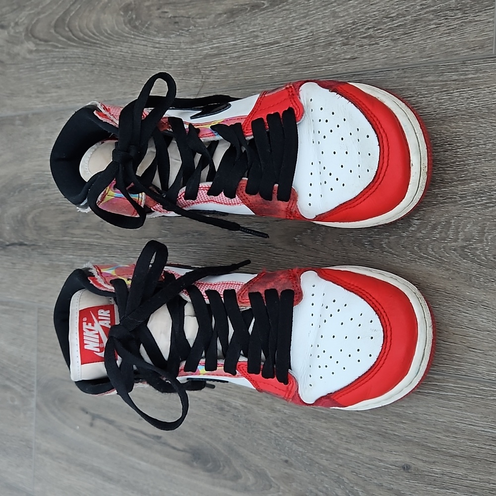 Jordan 1 retro high og Spider Man across the spiderverse kids size 4